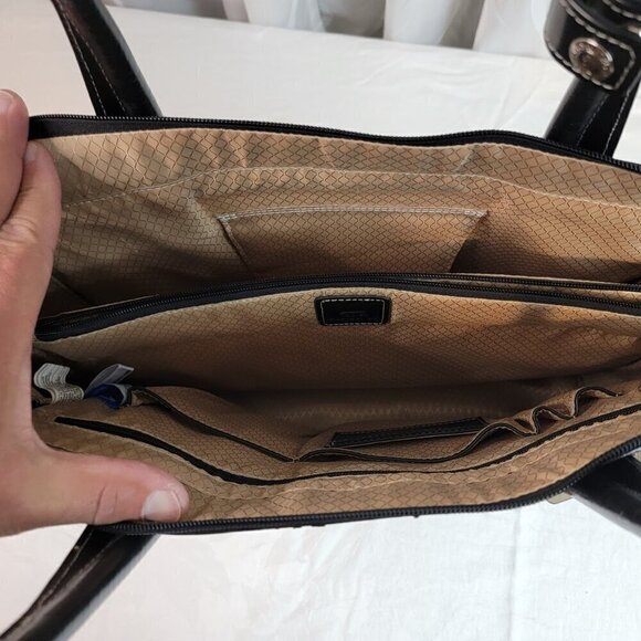 McKlein Verona Leather Laptop Briefcase - Picture 8 of 14